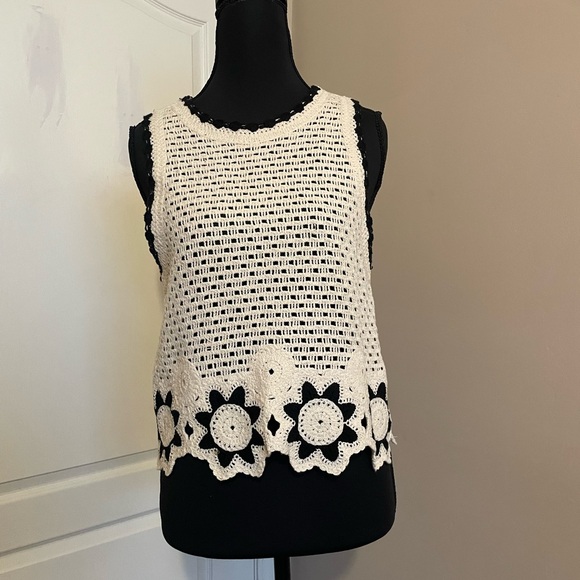 RD Style Cotton Blend Open Stitch Crochet Floral Sweater Cream Black Size XS - Picture 2 of 12